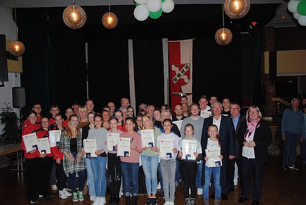 Gruppenfoto der Geehrten Personen