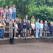 Gruppenfoto alles Kinder