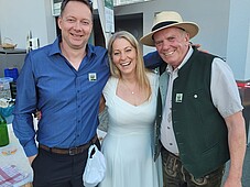 Gruppenfoto mehrerer Personen