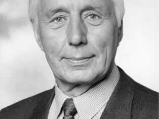 Dr. Herbert Günther