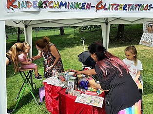 Kinderschminken im Zaubergarten